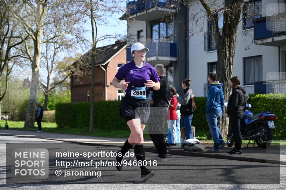 12.04.2026 - 45. Internationalen Wilhelmsburger Insellauf J. Mangold http://msf.ph/oto/9468016 12.04.2026 11:07:42 Ziel 4856, 3295, 2924, 2660, 2882, 2864, 3671, 4956, 4956, 3397, 2800, 4977, 3740, 2686 meine-sportfotos.de
