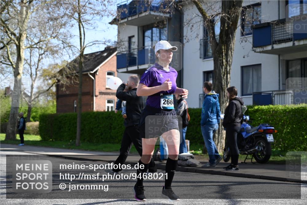 12.04.2026 - 45. Internationalen Wilhelmsburger Insellauf J. Mangold http://msf.ph/oto/9468021 12.04.2026 11:07:42 Ziel 4856, 3295, 2924, 2660, 2882, 2864, 3671, 4956, 4956, 3397, 2800, 4977, 3740, 2686 meine-sportfotos.de