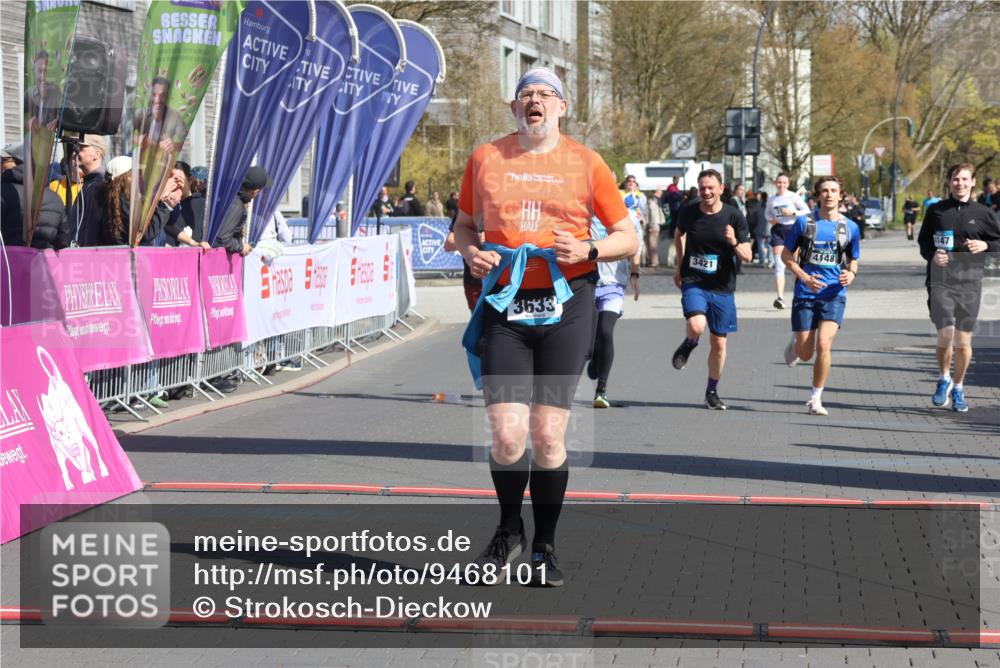 12.04.2026 - 45. Internationalen Wilhelmsburger Insellauf Strokosch-Dieckow http://msf.ph/oto/9468101 12.04.2026 11:19:06 Ziel 3633, 3096, 3421, 2322, 4148, 4147 meine-sportfotos.de