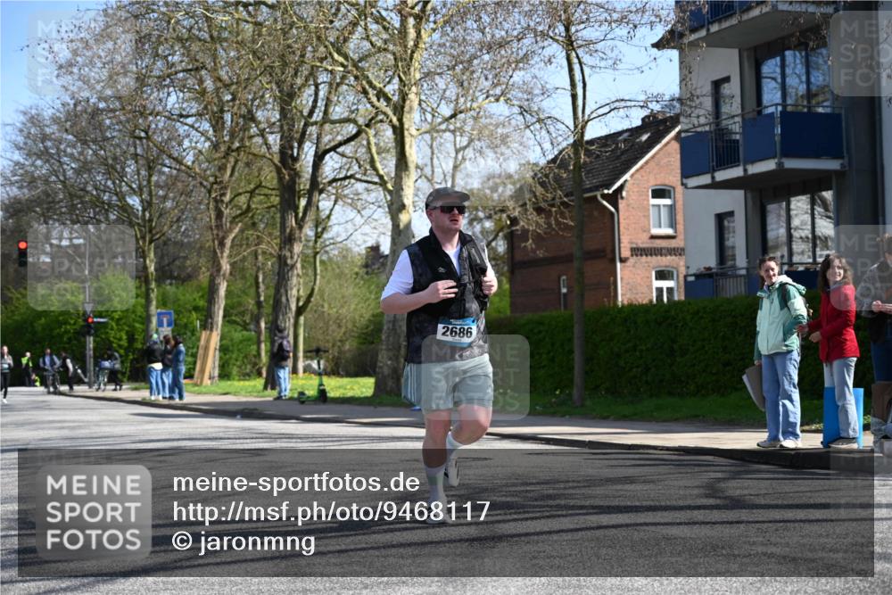 12.04.2026 - 45. Internationalen Wilhelmsburger Insellauf J. Mangold http://msf.ph/oto/9468117 12.04.2026 11:08:14 Ziel 3671, 4956, 3397, 2800, 4977, 3740, 2686, 4624, 3732, 4232, 3569, 5285, 0000, 2142, 4371 meine-sportfotos.de