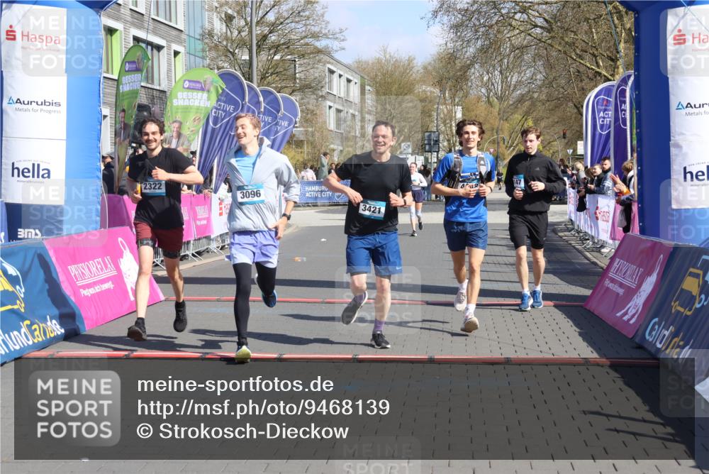 12.04.2026 - 45. Internationalen Wilhelmsburger Insellauf Strokosch-Dieckow http://msf.ph/oto/9468139 12.04.2026 11:19:09 Ziel 3633, 3096, 3421, 2322, 4148, 4147 meine-sportfotos.de