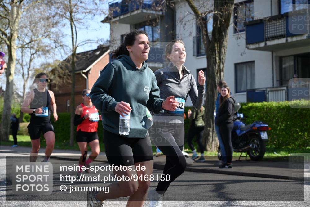 12.04.2026 - 45. Internationalen Wilhelmsburger Insellauf J. Mangold http://msf.ph/oto/9468150 12.04.2026 11:08:29 Ziel 2686, 4624, 3732, 4232, 3569, 5285, 0000, 2142, 4371, 3748, 3701, 2050, 4406, 3169, 2699, 3005, 5629 meine-sportfotos.de
