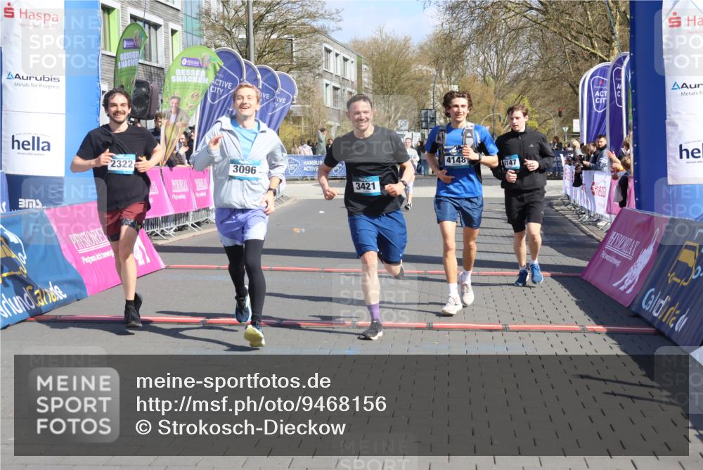 12.04.2026 - 45. Internationalen Wilhelmsburger Insellauf Strokosch-Dieckow http://msf.ph/oto/9468156 12.04.2026 11:19:10 Ziel 3633, 3096, 3421, 2322, 4148, 4147 meine-sportfotos.de