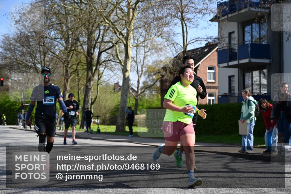 12.04.2026 - 45. Internationalen Wilhelmsburger Insellauf J. Mangold http://msf.ph/oto/9468169 12.04.2026 11:08:37 Ziel 4624, 3732, 4232, 3569, 5285, 0000, 2142, 4371, 3748, 3701, 2050, 4406, 3169, 2699, 3005, 5629, 2620, 2601, 4485 meine-sportfotos.de
