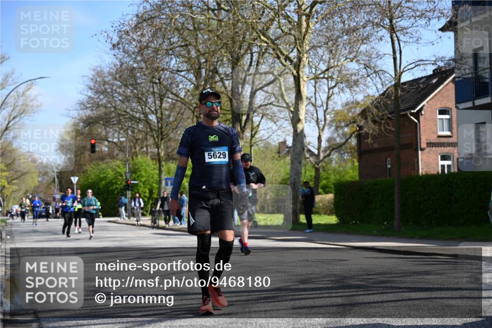 12.04.2026 - 45. Internationalen Wilhelmsburger Insellauf J. Mangold http://msf.ph/oto/9468180 12.04.2026 11:08:38 Ziel 4624, 3732, 4232, 3569, 5285, 0000, 2142, 4371, 4371, 3748, 3701, 2050, 4406, 4406, 3169, 2699, 3005, 5629, 2620, 2601, 4485 meine-sportfotos.de