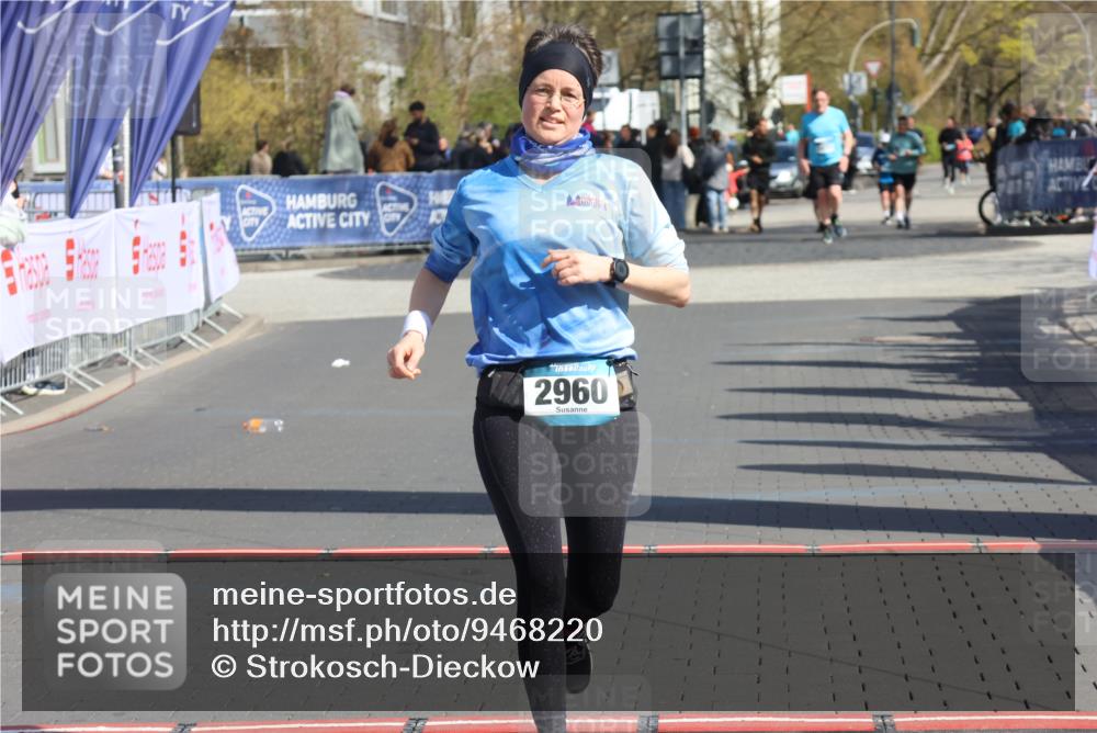 12.04.2026 - 45. Internationalen Wilhelmsburger Insellauf Strokosch-Dieckow http://msf.ph/oto/9468220 12.04.2026 11:19:26 Ziel 2960 meine-sportfotos.de