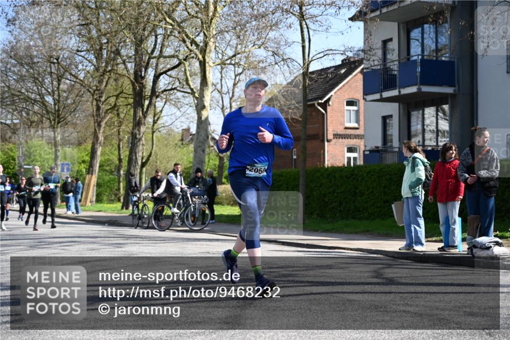 12.04.2026 - 45. Internationalen Wilhelmsburger Insellauf J. Mangold http://msf.ph/oto/9468232 12.04.2026 11:08:54 Ziel 0000, 2142, 4371, 3748, 3701, 2050, 4406, 3169, 2699, 3005, 5629, 2620, 2601, 4485, 3333, 2612, 3382, 4081, 3383, 2238 meine-sportfotos.de