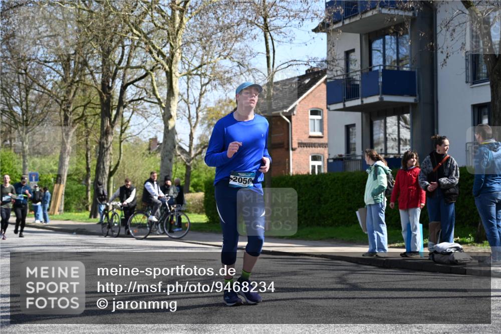 12.04.2026 - 45. Internationalen Wilhelmsburger Insellauf J. Mangold http://msf.ph/oto/9468234 12.04.2026 11:08:54 Ziel 0000, 2142, 4371, 3748, 3701, 2050, 4406, 3169, 2699, 3005, 5629, 2620, 2601, 4485, 3333, 2612, 3382, 4081, 3383, 2238 meine-sportfotos.de