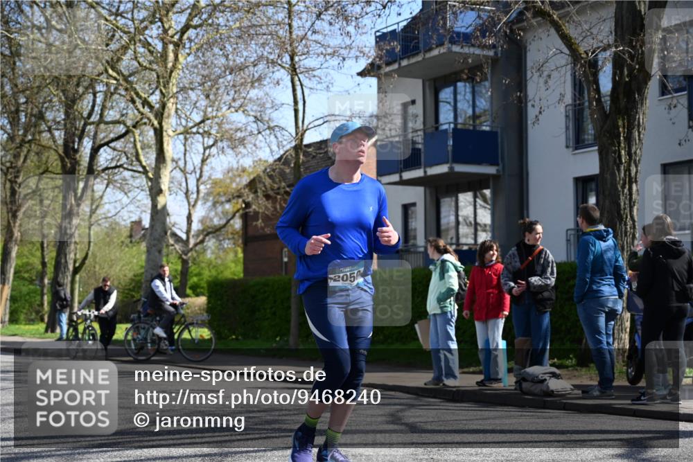 12.04.2026 - 45. Internationalen Wilhelmsburger Insellauf J. Mangold http://msf.ph/oto/9468240 12.04.2026 11:08:54 Ziel 0000, 2142, 4371, 3748, 3701, 2050, 4406, 3169, 2699, 3005, 5629, 2620, 2601, 4485, 3333, 2612, 3382, 4081, 3383, 2238 meine-sportfotos.de