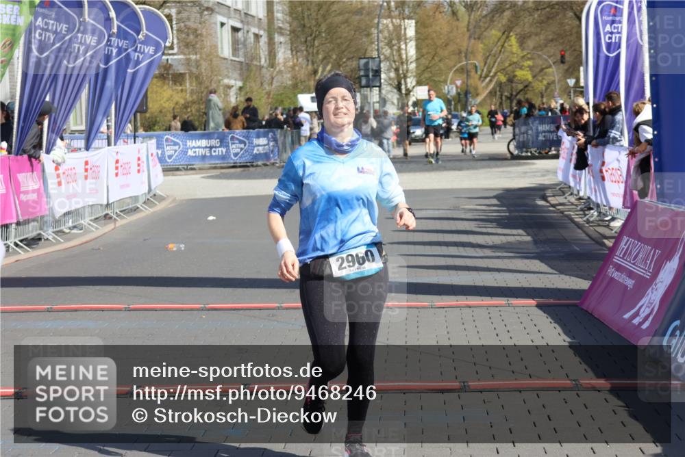 12.04.2026 - 45. Internationalen Wilhelmsburger Insellauf Strokosch-Dieckow http://msf.ph/oto/9468246 12.04.2026 11:19:27 Ziel 2960 meine-sportfotos.de