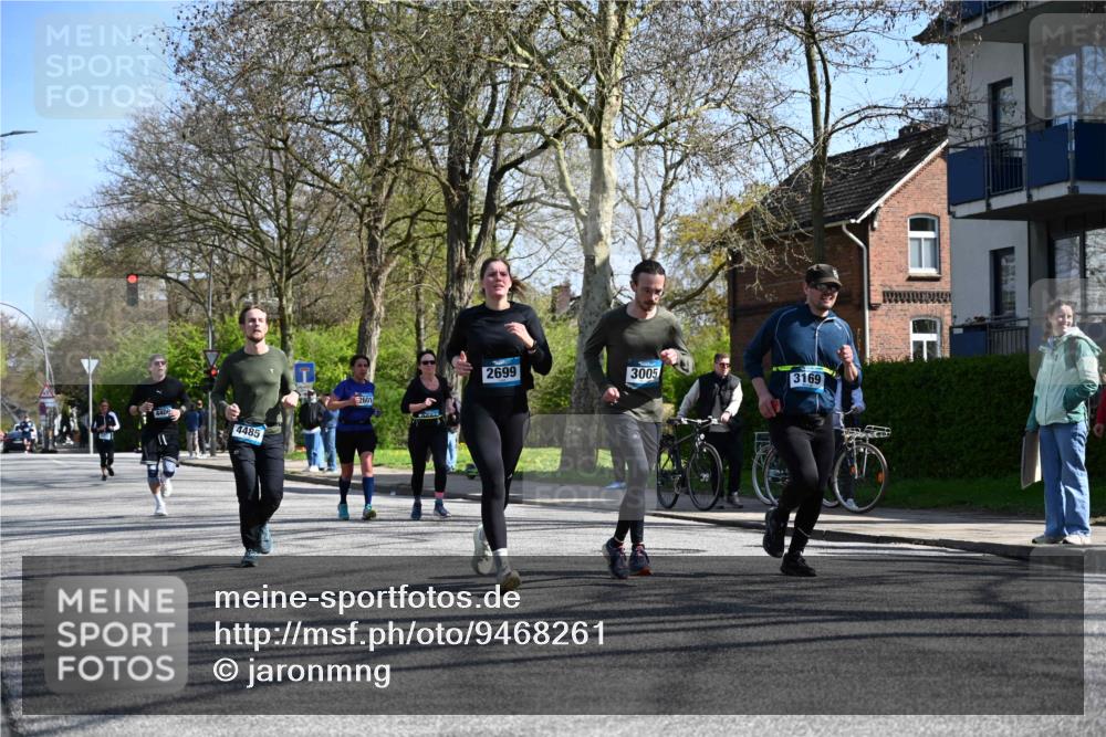 12.04.2026 - 45. Internationalen Wilhelmsburger Insellauf J. Mangold http://msf.ph/oto/9468261 12.04.2026 11:08:59 Ziel 4371, 3748, 3701, 2050, 4406, 3169, 2699, 3005, 5629, 2620, 2601, 4485, 3333, 2612, 3382, 4081, 3383, 2238 meine-sportfotos.de