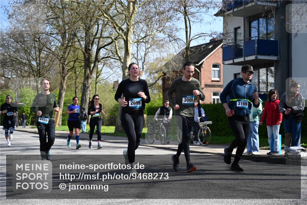 12.04.2026 - 45. Internationalen Wilhelmsburger Insellauf J. Mangold http://msf.ph/oto/9468273 12.04.2026 11:09:00 Ziel 4371, 3748, 3701, 2050, 4406, 3169, 2699, 3005, 5629, 2620, 2601, 4485, 3333, 2612, 3382, 4081, 3383, 2238 meine-sportfotos.de