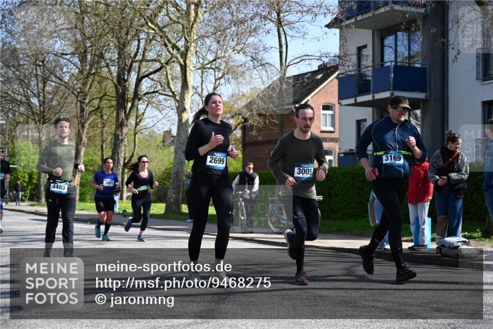 12.04.2026 - 45. Internationalen Wilhelmsburger Insellauf J. Mangold http://msf.ph/oto/9468275 12.04.2026 11:09:00 Ziel 4371, 3748, 3701, 2050, 4406, 3169, 2699, 3005, 5629, 2620, 2601, 4485, 3333, 2612, 3382, 4081, 3383, 2238 meine-sportfotos.de