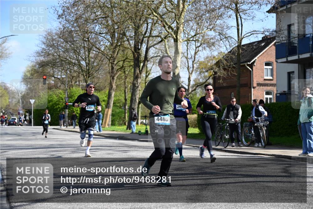 12.04.2026 - 45. Internationalen Wilhelmsburger Insellauf J. Mangold http://msf.ph/oto/9468281 12.04.2026 11:09:02 Ziel 4371, 3748, 3701, 2050, 4406, 3169, 2699, 3005, 5629, 2620, 2601, 4485, 3333, 2612, 3382, 4081, 3383, 2238 meine-sportfotos.de