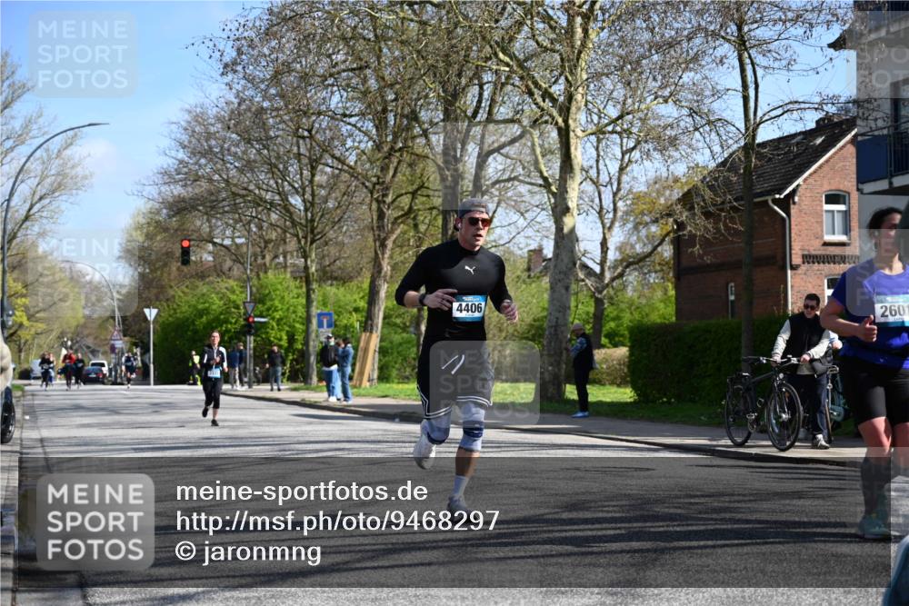 12.04.2026 - 45. Internationalen Wilhelmsburger Insellauf J. Mangold http://msf.ph/oto/9468297 12.04.2026 11:09:03 Ziel 4371, 3748, 3701, 2050, 4406, 3169, 2699, 3005, 5629, 2620, 2601, 4485, 3333, 2612, 2612, 3382, 4081, 3383, 2238, 2321 meine-sportfotos.de
