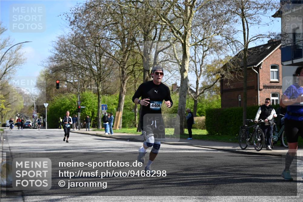 12.04.2026 - 45. Internationalen Wilhelmsburger Insellauf J. Mangold http://msf.ph/oto/9468298 12.04.2026 11:09:03 Ziel 4371, 3748, 3701, 2050, 4406, 3169, 2699, 3005, 5629, 2620, 2601, 4485, 3333, 2612, 2612, 3382, 4081, 3383, 2238, 2321 meine-sportfotos.de