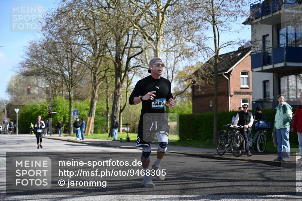 12.04.2026 - 45. Internationalen Wilhelmsburger Insellauf J. Mangold http://msf.ph/oto/9468305 12.04.2026 11:09:04 Ziel 3748, 3701, 2050, 4406, 3169, 2699, 3005, 5629, 2620, 2601, 4485, 3333, 2612, 3382, 3382, 4081, 3383, 2238, 2321, 5367 meine-sportfotos.de