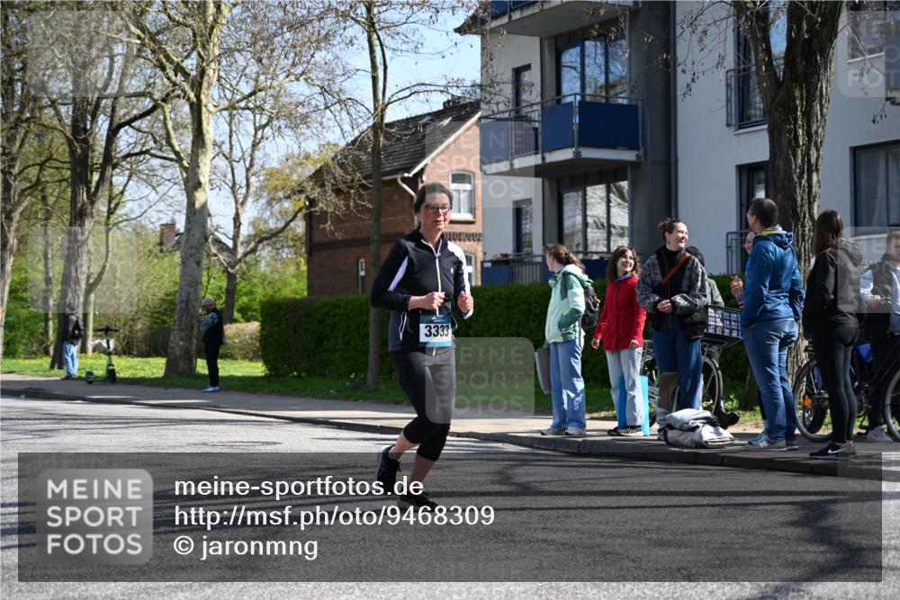 12.04.2026 - 45. Internationalen Wilhelmsburger Insellauf J. Mangold http://msf.ph/oto/9468309 12.04.2026 11:09:11 Ziel 4406, 3169, 2699, 3005, 5629, 2620, 2601, 4485, 3333, 2612, 3382, 4081, 3383, 2238, 2321, 5367 meine-sportfotos.de