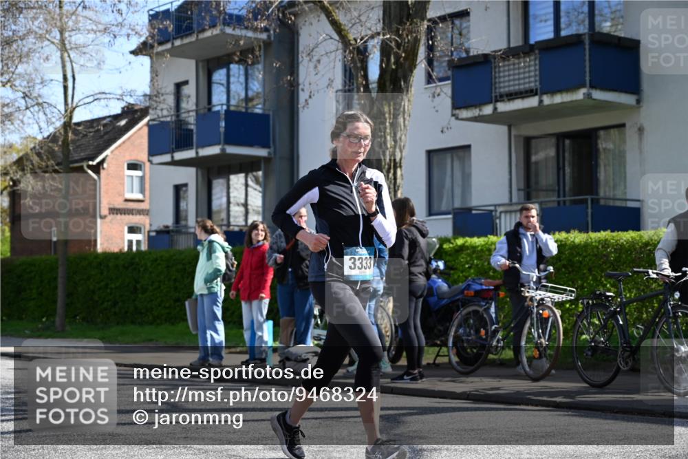 12.04.2026 - 45. Internationalen Wilhelmsburger Insellauf J. Mangold http://msf.ph/oto/9468324 12.04.2026 11:09:12 Ziel 4406, 3169, 2699, 3005, 5629, 2620, 2601, 4485, 3333, 2612, 3382, 4081, 3383, 2238, 2321, 5367 meine-sportfotos.de