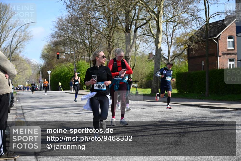 12.04.2026 - 45. Internationalen Wilhelmsburger Insellauf J. Mangold http://msf.ph/oto/9468332 12.04.2026 11:09:24 Ziel 4485, 3333, 2612, 3382, 4081, 3383, 2238, 2321, 5367, 3688, 4080, 3335, 3833, 4251 meine-sportfotos.de