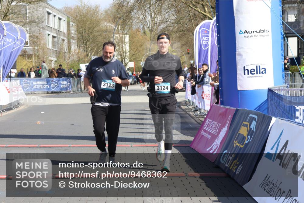 12.04.2026 - 45. Internationalen Wilhelmsburger Insellauf Strokosch-Dieckow http://msf.ph/oto/9468362 12.04.2026 11:19:56 Ziel 4520, 3124, 3123 meine-sportfotos.de