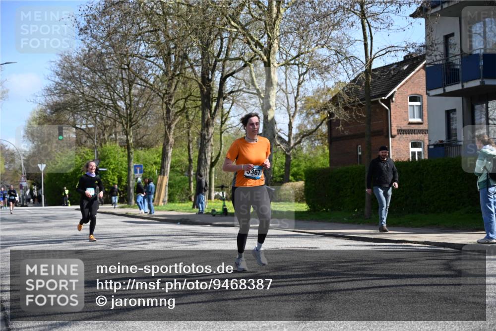 12.04.2026 - 45. Internationalen Wilhelmsburger Insellauf J. Mangold http://msf.ph/oto/9468387 12.04.2026 11:09:37 Ziel 2612, 3382, 4081, 3383, 2238, 2321, 5367, 3688, 4080, 3335, 3833, 4251, 3077, 5651, 5851, 2336 meine-sportfotos.de
