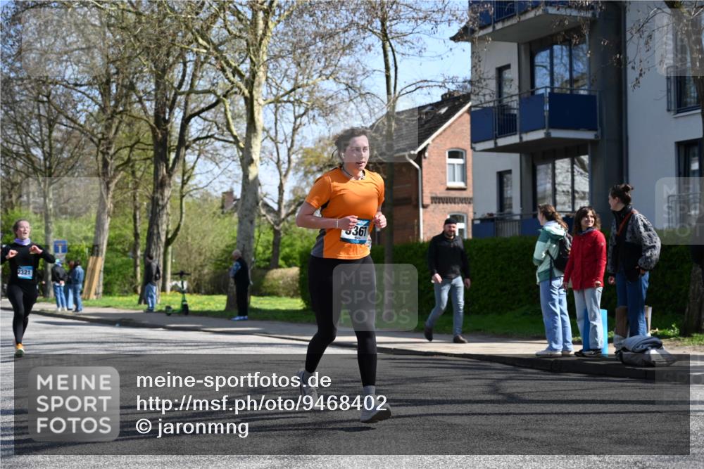 12.04.2026 - 45. Internationalen Wilhelmsburger Insellauf J. Mangold http://msf.ph/oto/9468402 12.04.2026 11:09:38 Ziel 2612, 3382, 4081, 3383, 2238, 2321, 5367, 3688, 3688, 4080, 3335, 3833, 4251, 3077, 5651, 5851, 2336, 2528 meine-sportfotos.de
