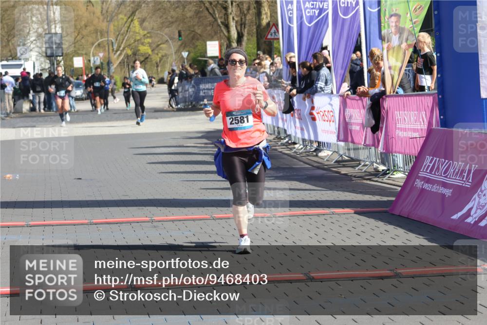 12.04.2026 - 45. Internationalen Wilhelmsburger Insellauf Strokosch-Dieckow http://msf.ph/oto/9468403 12.04.2026 11:20:04 Ziel 2581 meine-sportfotos.de
