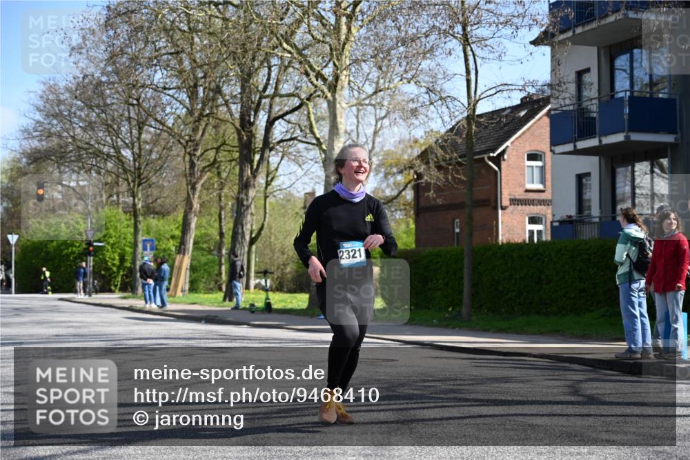 12.04.2026 - 45. Internationalen Wilhelmsburger Insellauf J. Mangold http://msf.ph/oto/9468410 12.04.2026 11:09:41 Ziel 3382, 4081, 3383, 2238, 2321, 5367, 3688, 4080, 3335, 3833, 4251, 3077, 5651, 5851, 2336, 2528, 3239 meine-sportfotos.de