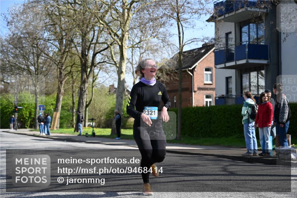 12.04.2026 - 45. Internationalen Wilhelmsburger Insellauf J. Mangold http://msf.ph/oto/9468414 12.04.2026 11:09:41 Ziel 3382, 4081, 3383, 2238, 2321, 5367, 3688, 4080, 3335, 3833, 4251, 3077, 5651, 5851, 2336, 2528, 3239 meine-sportfotos.de