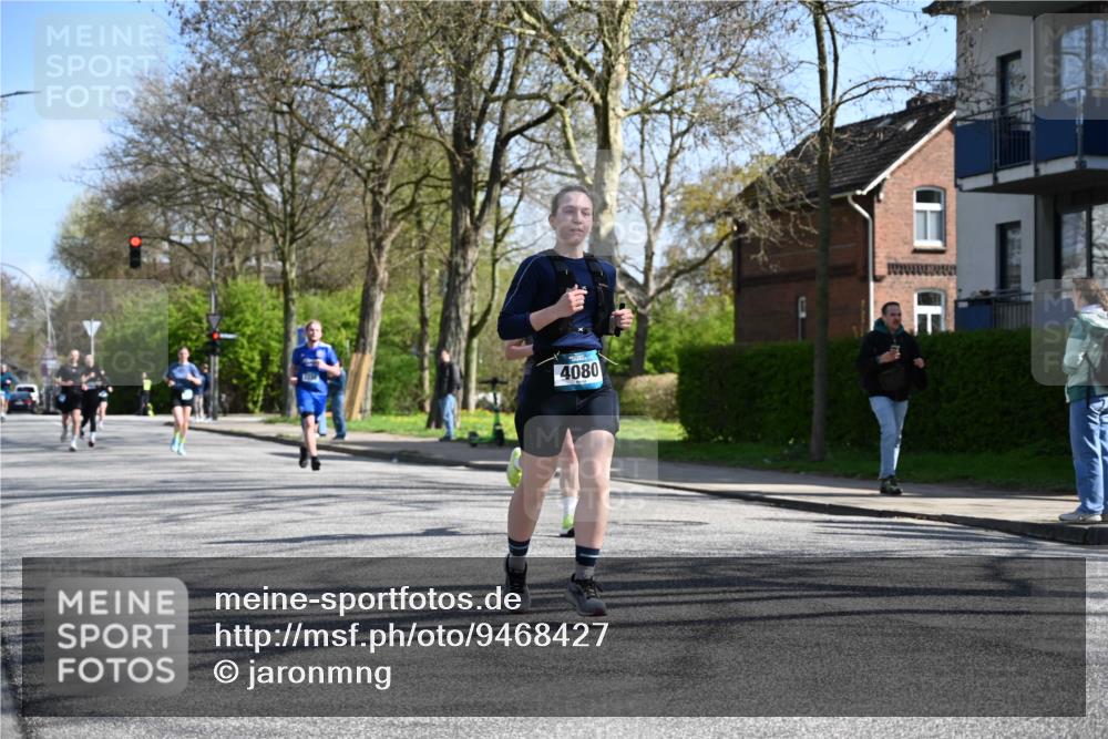 12.04.2026 - 45. Internationalen Wilhelmsburger Insellauf J. Mangold http://msf.ph/oto/9468427 12.04.2026 11:09:52 Ziel 2321, 5367, 3688, 4080, 3335, 3833, 4251, 3077, 5651, 5651, 5851, 2336, 2528, 3239, 2859, 2811, 2346 meine-sportfotos.de