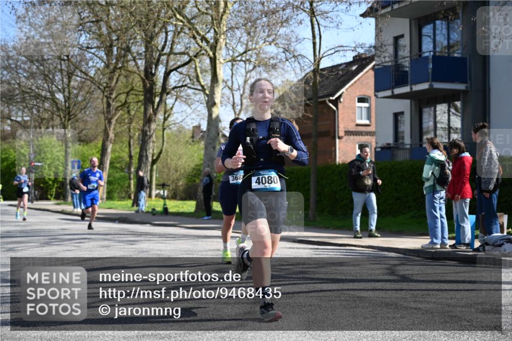 12.04.2026 - 45. Internationalen Wilhelmsburger Insellauf J. Mangold http://msf.ph/oto/9468435 12.04.2026 11:09:53 Ziel 5367, 3688, 4080, 3335, 3833, 4251, 3077, 5651, 5851, 2336, 2528, 3239, 3239, 2859, 2811, 2346 meine-sportfotos.de