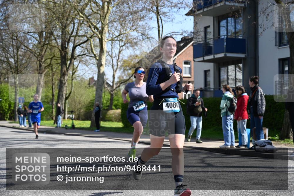 12.04.2026 - 45. Internationalen Wilhelmsburger Insellauf J. Mangold http://msf.ph/oto/9468441 12.04.2026 11:09:53 Ziel 5367, 3688, 4080, 3335, 3833, 4251, 3077, 5651, 5851, 2336, 2528, 3239, 3239, 2859, 2811, 2346 meine-sportfotos.de
