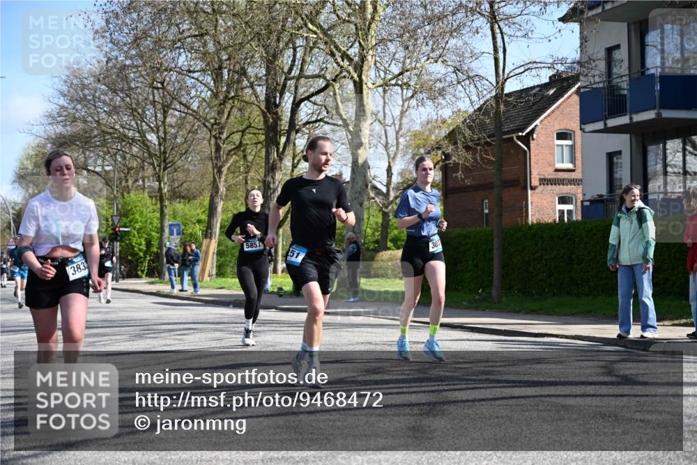 12.04.2026 - 45. Internationalen Wilhelmsburger Insellauf J. Mangold http://msf.ph/oto/9468472 12.04.2026 11:10:00 Ziel 3688, 4080, 3335, 3833, 4251, 3077, 5651, 5851, 2336, 2528, 3239, 2859, 2811, 2346, 3884, 3847, 3832, 2199, 3715, 2585, 4334 meine-sportfotos.de