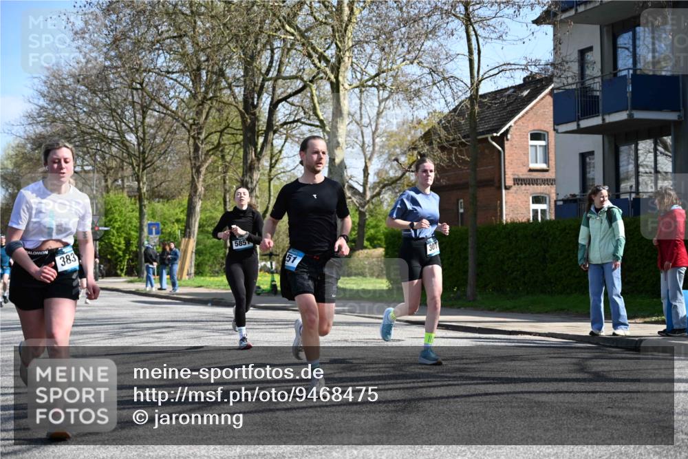 12.04.2026 - 45. Internationalen Wilhelmsburger Insellauf J. Mangold http://msf.ph/oto/9468475 12.04.2026 11:10:00 Ziel 3688, 4080, 3335, 3833, 4251, 3077, 5651, 5851, 2336, 2528, 3239, 2859, 2811, 2346, 3884, 3847, 3832, 2199, 3715, 2585, 4334 meine-sportfotos.de