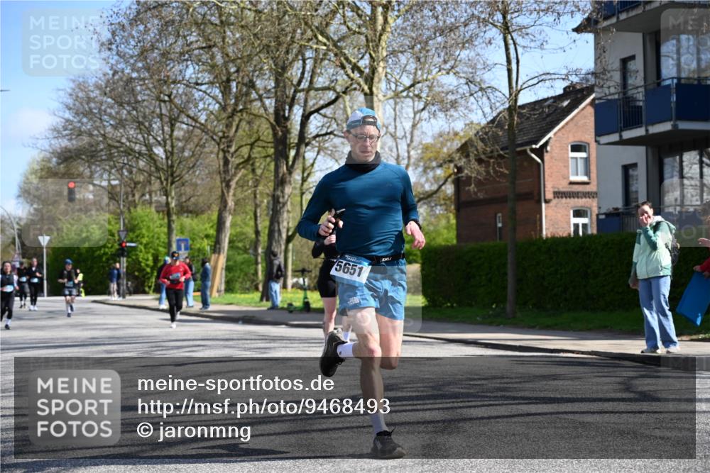 12.04.2026 - 45. Internationalen Wilhelmsburger Insellauf J. Mangold http://msf.ph/oto/9468493 12.04.2026 11:10:07 Ziel 4080, 3335, 3833, 4251, 3077, 5651, 5851, 2336, 2528, 3239, 2859, 2859, 2811, 2346, 3884, 3847, 3832, 3847, 3832, 2199, 3715, 2585, 4334, 3507, 3913, 2208, 2539, 2513, 2590, 2576 meine-sportfotos.de