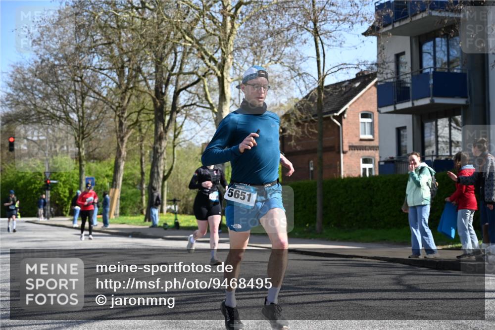 12.04.2026 - 45. Internationalen Wilhelmsburger Insellauf J. Mangold http://msf.ph/oto/9468495 12.04.2026 11:10:07 Ziel 4080, 3335, 3833, 4251, 3077, 5651, 5851, 2336, 2528, 3239, 2859, 2859, 2811, 2346, 3884, 3847, 3832, 3847, 3832, 2199, 3715, 2585, 4334, 3507, 3913, 2208, 2539, 2513, 2590, 2576 meine-sportfotos.de