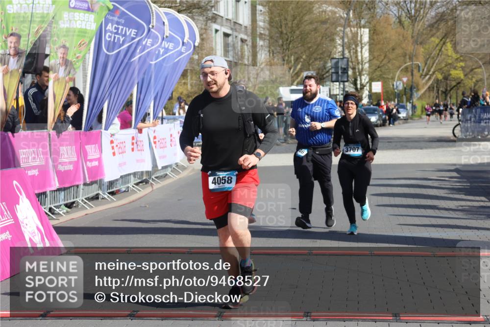 12.04.2026 - 45. Internationalen Wilhelmsburger Insellauf Strokosch-Dieckow http://msf.ph/oto/9468527 12.04.2026 11:20:24 Ziel 2318, 4058, 3707, 4446, 4165 meine-sportfotos.de