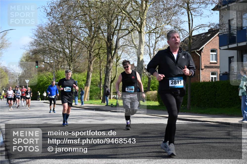 12.04.2026 - 45. Internationalen Wilhelmsburger Insellauf J. Mangold http://msf.ph/oto/9468543 12.04.2026 11:10:21 Ziel 2336, 2528, 3239, 2859, 2811, 2346, 3884, 3847, 3832, 2199, 3715, 2585, 4334, 3507, 3913, 2208, 2539, 2513, 2590, 2576 meine-sportfotos.de