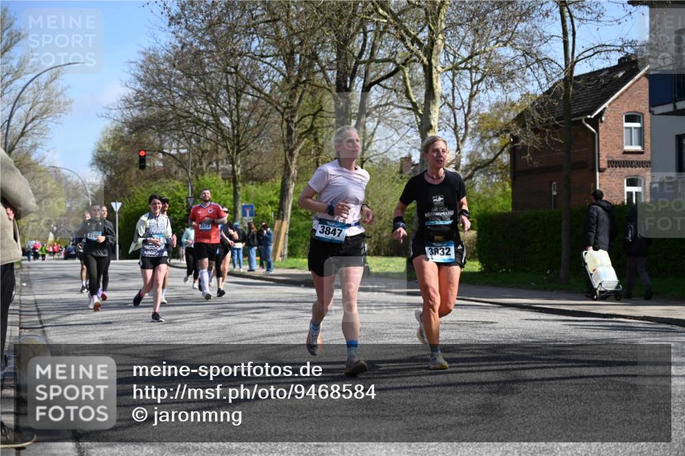 12.04.2026 - 45. Internationalen Wilhelmsburger Insellauf J. Mangold http://msf.ph/oto/9468584 12.04.2026 11:10:28 Ziel 3239, 2859, 2811, 2346, 3884, 3847, 3832, 2199, 3715, 2585, 4334, 3507, 3913, 2208, 2539, 2513, 2590, 2576, 2320, 5616, 2548 meine-sportfotos.de