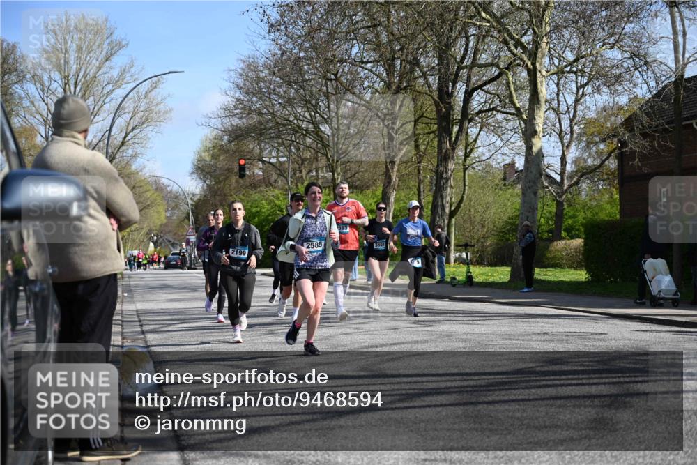 12.04.2026 - 45. Internationalen Wilhelmsburger Insellauf J. Mangold http://msf.ph/oto/9468594 12.04.2026 11:10:30 Ziel 3239, 2859, 2811, 2346, 3884, 3847, 3832, 2199, 3715, 2585, 4334, 3507, 3913, 2208, 2539, 2513, 2539, 2513, 2590, 2576, 2320, 5616, 2548 meine-sportfotos.de