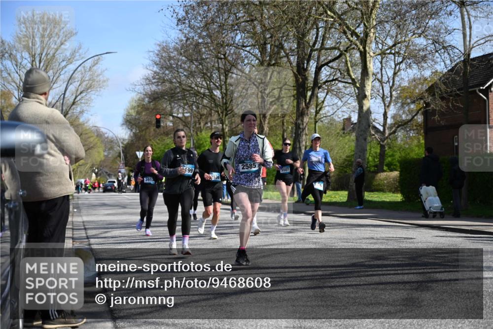 12.04.2026 - 45. Internationalen Wilhelmsburger Insellauf J. Mangold http://msf.ph/oto/9468608 12.04.2026 11:10:31 Ziel 2859, 2811, 2346, 3884, 3847, 3832, 2199, 3715, 2585, 4334, 3507, 3913, 2208, 2539, 2513, 2590, 2576, 2590, 2576, 2320, 5616, 2548 meine-sportfotos.de