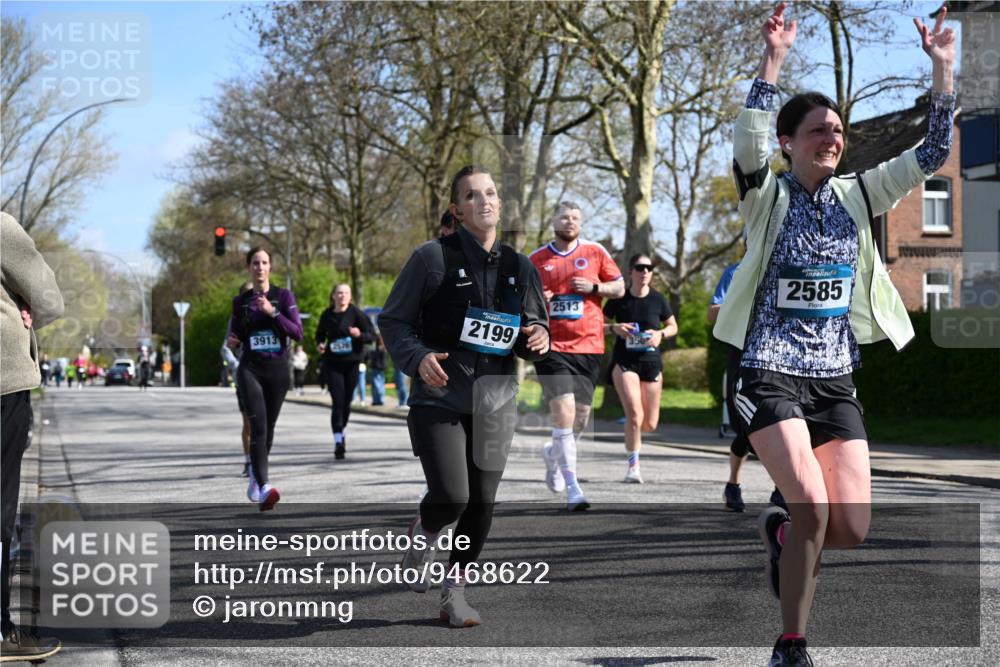 12.04.2026 - 45. Internationalen Wilhelmsburger Insellauf J. Mangold http://msf.ph/oto/9468622 12.04.2026 11:10:32 Ziel 2859, 2811, 2346, 3884, 3847, 3832, 2199, 3715, 2585, 4334, 3507, 3913, 2208, 2539, 2513, 2590, 2576, 2320, 5616, 2548 meine-sportfotos.de