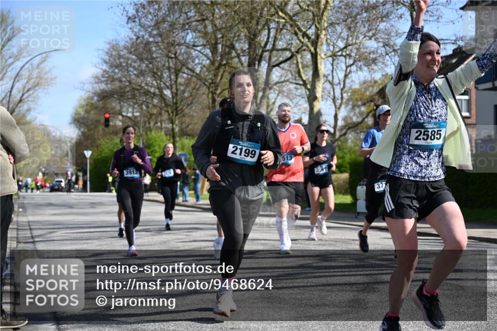 12.04.2026 - 45. Internationalen Wilhelmsburger Insellauf J. Mangold http://msf.ph/oto/9468624 12.04.2026 11:10:33 Ziel 2811, 2346, 3884, 3847, 3832, 2199, 3715, 2585, 4334, 3507, 3913, 2208, 2539, 2513, 2590, 2576, 2320, 5616, 2548 meine-sportfotos.de