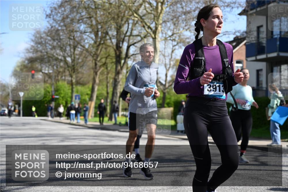 12.04.2026 - 45. Internationalen Wilhelmsburger Insellauf J. Mangold http://msf.ph/oto/9468657 12.04.2026 11:10:36 Ziel 2811, 2346, 3884, 3847, 3832, 2199, 3715, 2585, 4334, 3507, 3913, 2208, 2539, 2513, 2590, 2576, 2320, 5616, 2548, 2673 meine-sportfotos.de