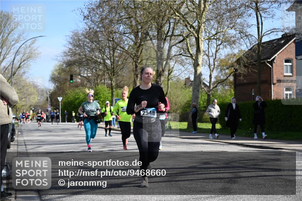 12.04.2026 - 45. Internationalen Wilhelmsburger Insellauf J. Mangold http://msf.ph/oto/9468660 12.04.2026 11:11:01 Ziel 2320, 5616, 2548, 2673, 2326, 2326, 4633, 2867, 3658, 2868, 3758, 3758, 4252, 4744, 4430, 2644 meine-sportfotos.de