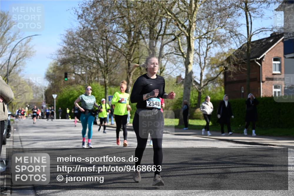 12.04.2026 - 45. Internationalen Wilhelmsburger Insellauf J. Mangold http://msf.ph/oto/9468663 12.04.2026 11:11:01 Ziel 2320, 5616, 2548, 2673, 2326, 2326, 4633, 2867, 3658, 2868, 3758, 3758, 4252, 4744, 4430, 2644 meine-sportfotos.de