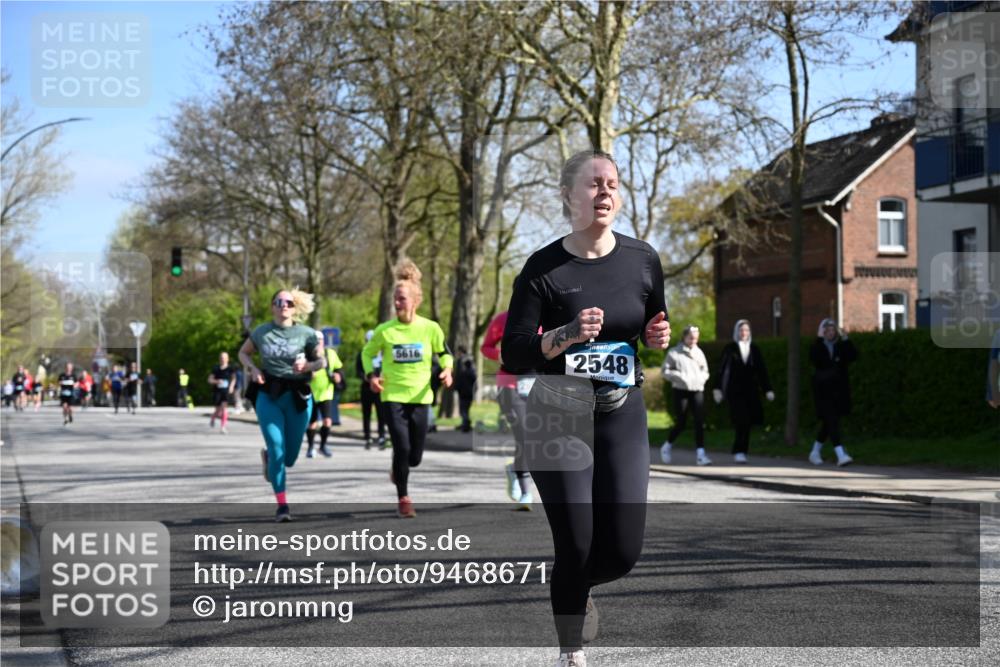 12.04.2026 - 45. Internationalen Wilhelmsburger Insellauf J. Mangold http://msf.ph/oto/9468671 12.04.2026 11:11:02 Ziel 2320, 5616, 2548, 2673, 2326, 4633, 4633, 2867, 3658, 2868, 3758, 4252, 4252, 4744, 4430, 2644, 3112, 2725 meine-sportfotos.de