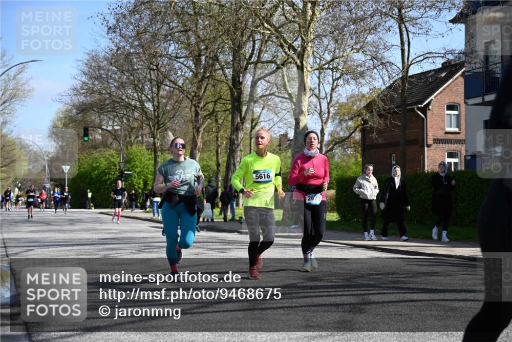 12.04.2026 - 45. Internationalen Wilhelmsburger Insellauf J. Mangold http://msf.ph/oto/9468675 12.04.2026 11:11:02 Ziel 2320, 5616, 2548, 2673, 2326, 4633, 4633, 2867, 3658, 2868, 3758, 4252, 4252, 4744, 4430, 2644, 3112, 2725 meine-sportfotos.de