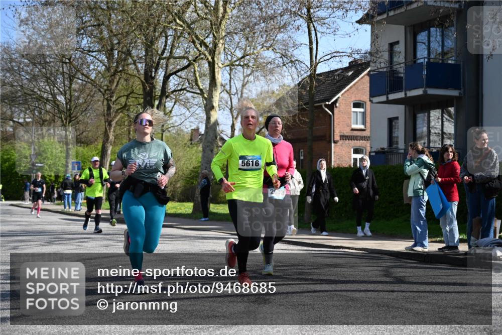 12.04.2026 - 45. Internationalen Wilhelmsburger Insellauf J. Mangold http://msf.ph/oto/9468685 12.04.2026 11:11:03 Ziel 2320, 5616, 2548, 2673, 2326, 4633, 2867, 3658, 2868, 3758, 4252, 4744, 4430, 2644, 3112, 2725, 2770 meine-sportfotos.de